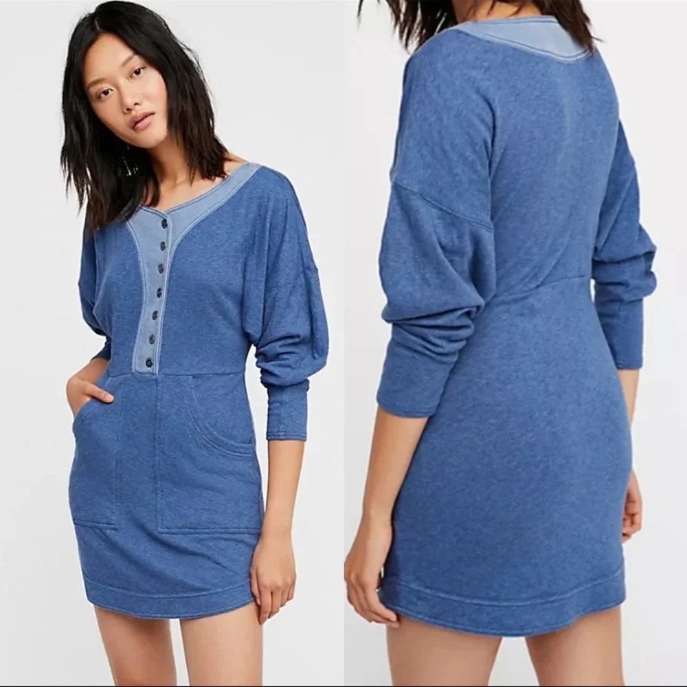 💋Free People blue mini long sleeve knit dress size s